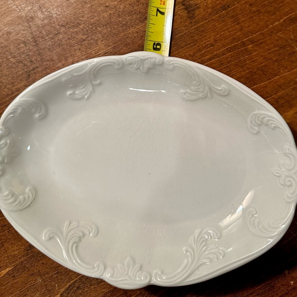 Valley Forge Vintage Creamy Ironstone Gravy Boat and Saucer - Picture 13 of 15